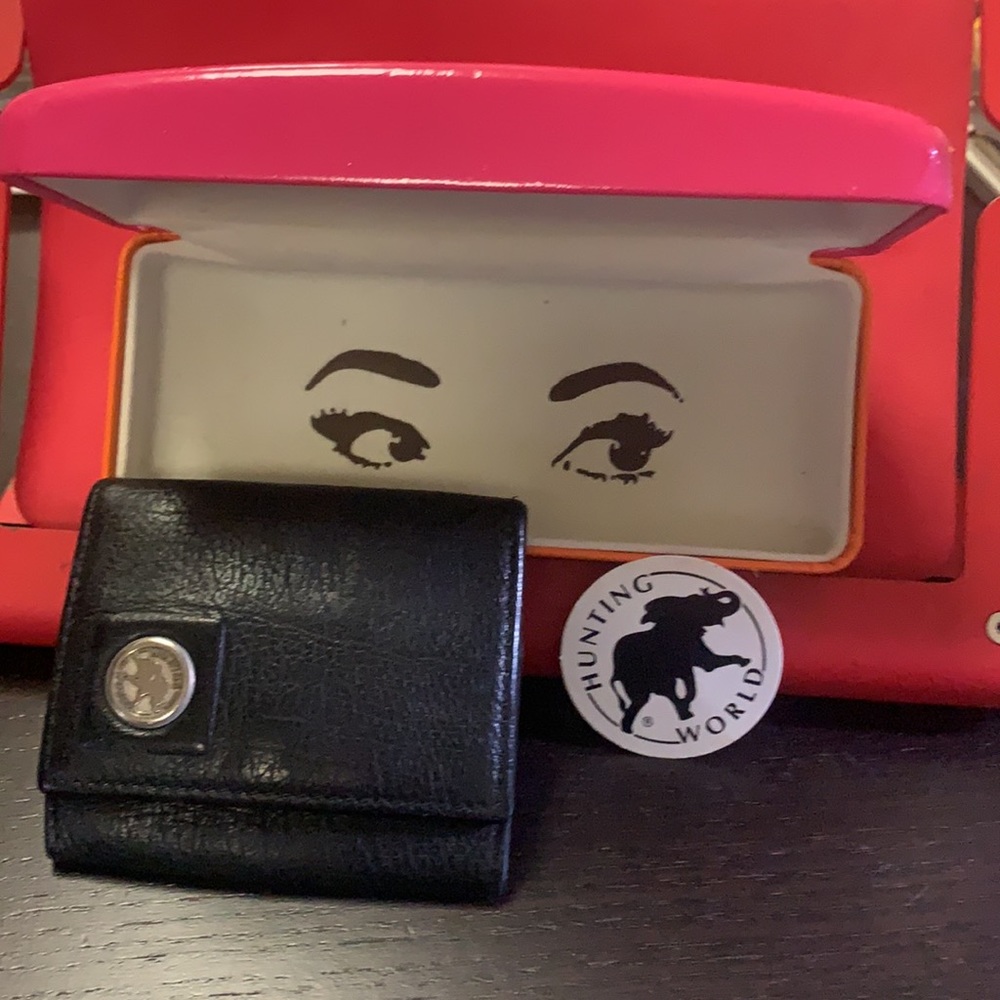 Hunting World‎ black leather coin purse rugged wallet